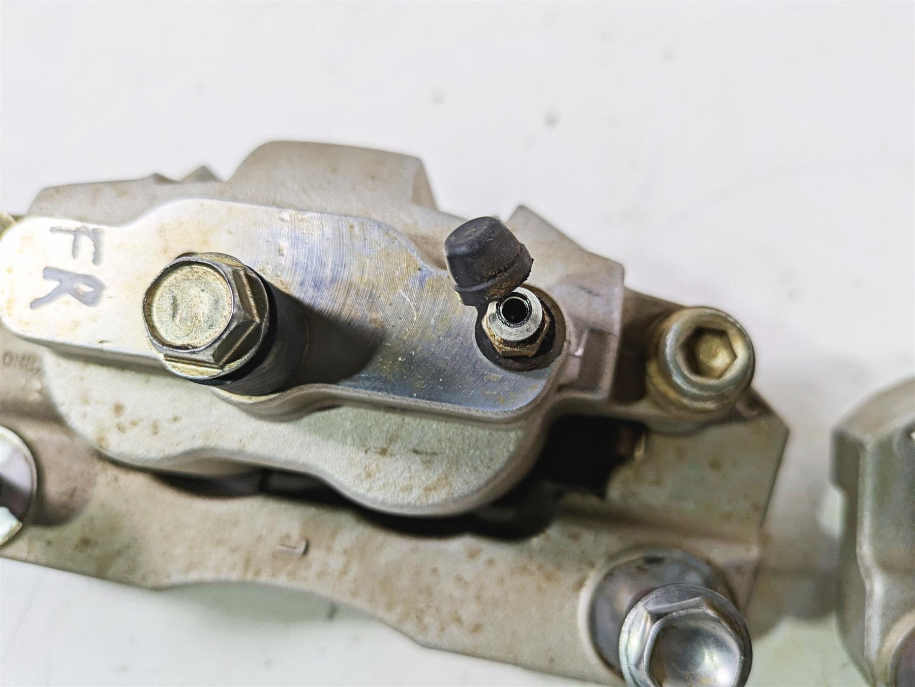 2022 Kawasaki Teryx KRX KRF 1000 C SE Front Brake Caliper Set 43080-0221 {{ shop.shopifyCountryName }} - Mototech271