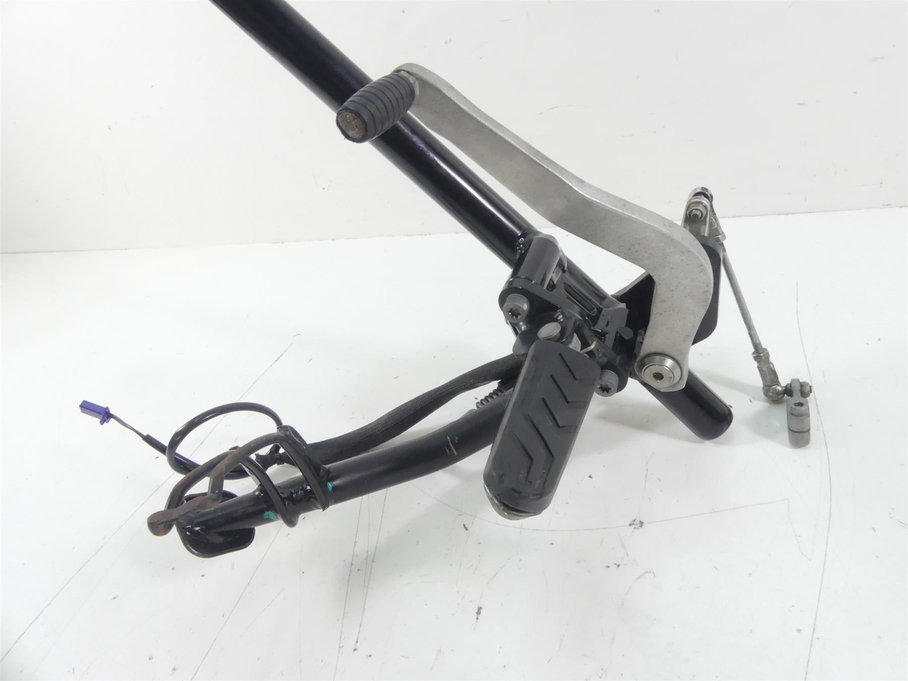2016 Moto Guzzi V7 II Special 750 Left Downtube Shifter Kickstand Set 2B000980 {{ shop.shopifyCountryName }} - Mototech271