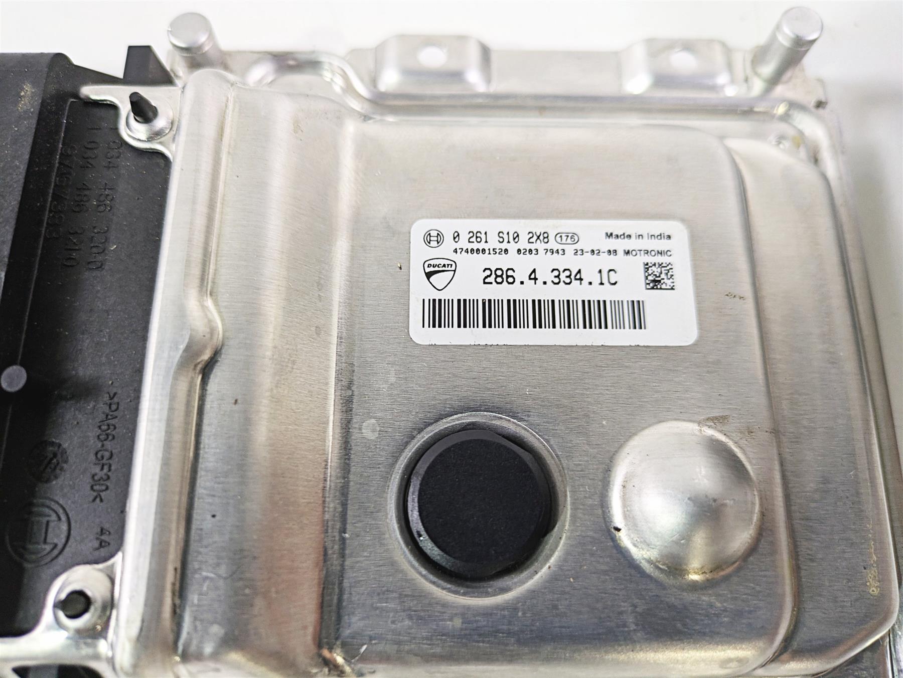 2023 Ducati Monster 937 SP Cdi & Bbox & Ignition Switch Set 28643341C {{ shop.shopifyCountryName }} - Mototech271