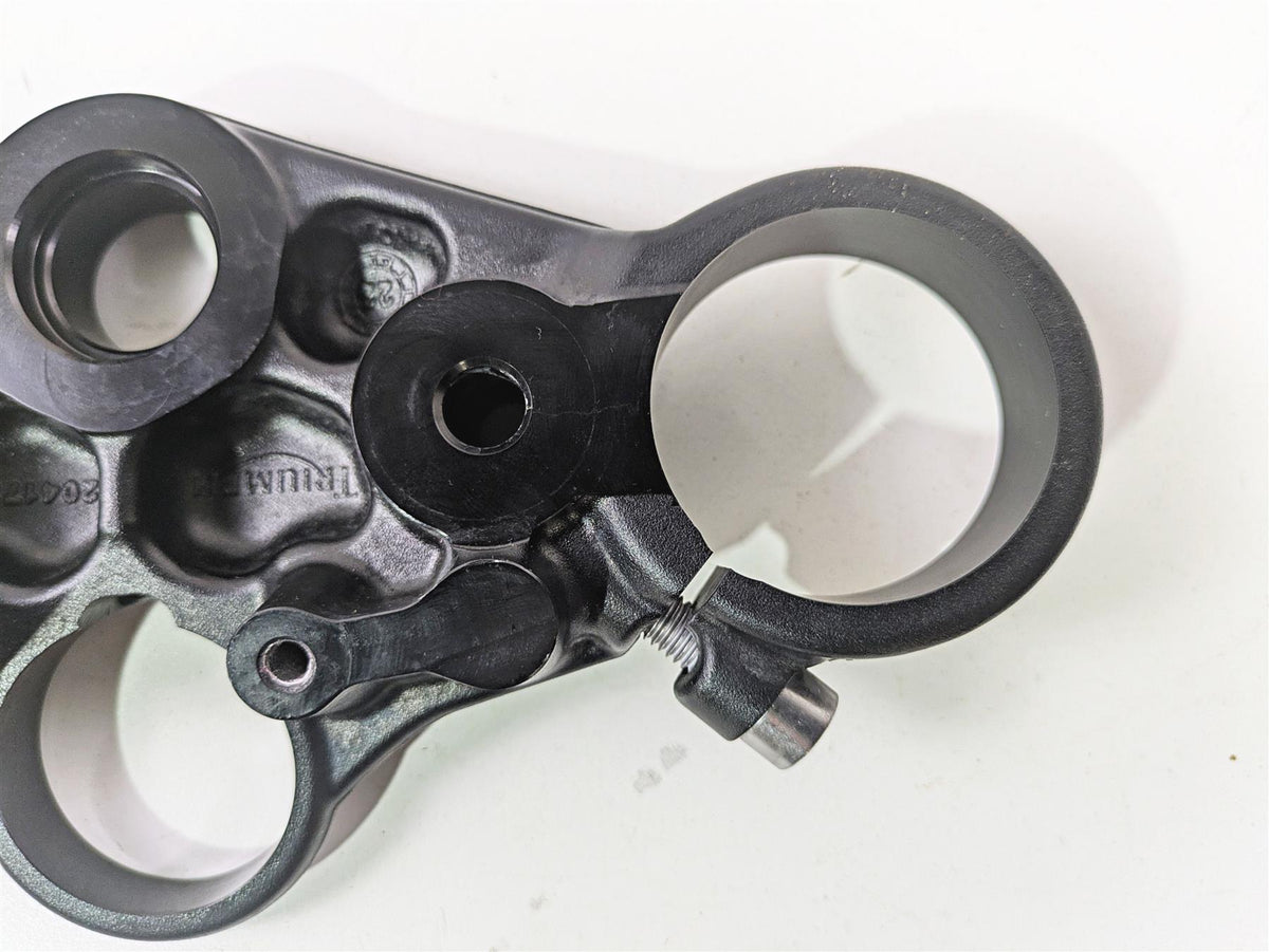 2024 Triumph Street Triple 765 R Upper Triple Tree Steering Clamp T2041726 {{ shop.shopifyCountryName }} - Mototech271