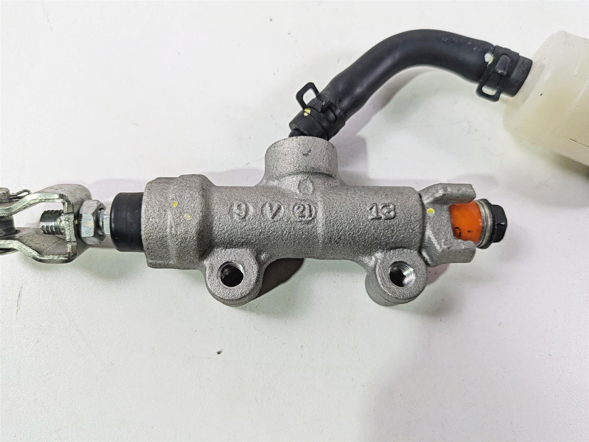 2020 Kawasaki Z900 ZR900 Rear Brake Master Cylinder 1/2" 43015-0650 {{ shop.shopifyCountryName }} - Mototech271