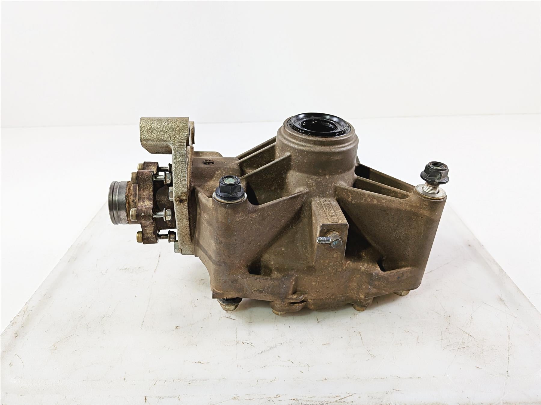 2021 Yamaha YXZ1000R EPS SS SE Rear Differential Diff Gear Box 2K B5H-G6101-00 {{ shop.shopifyCountryName }} - Mototech271