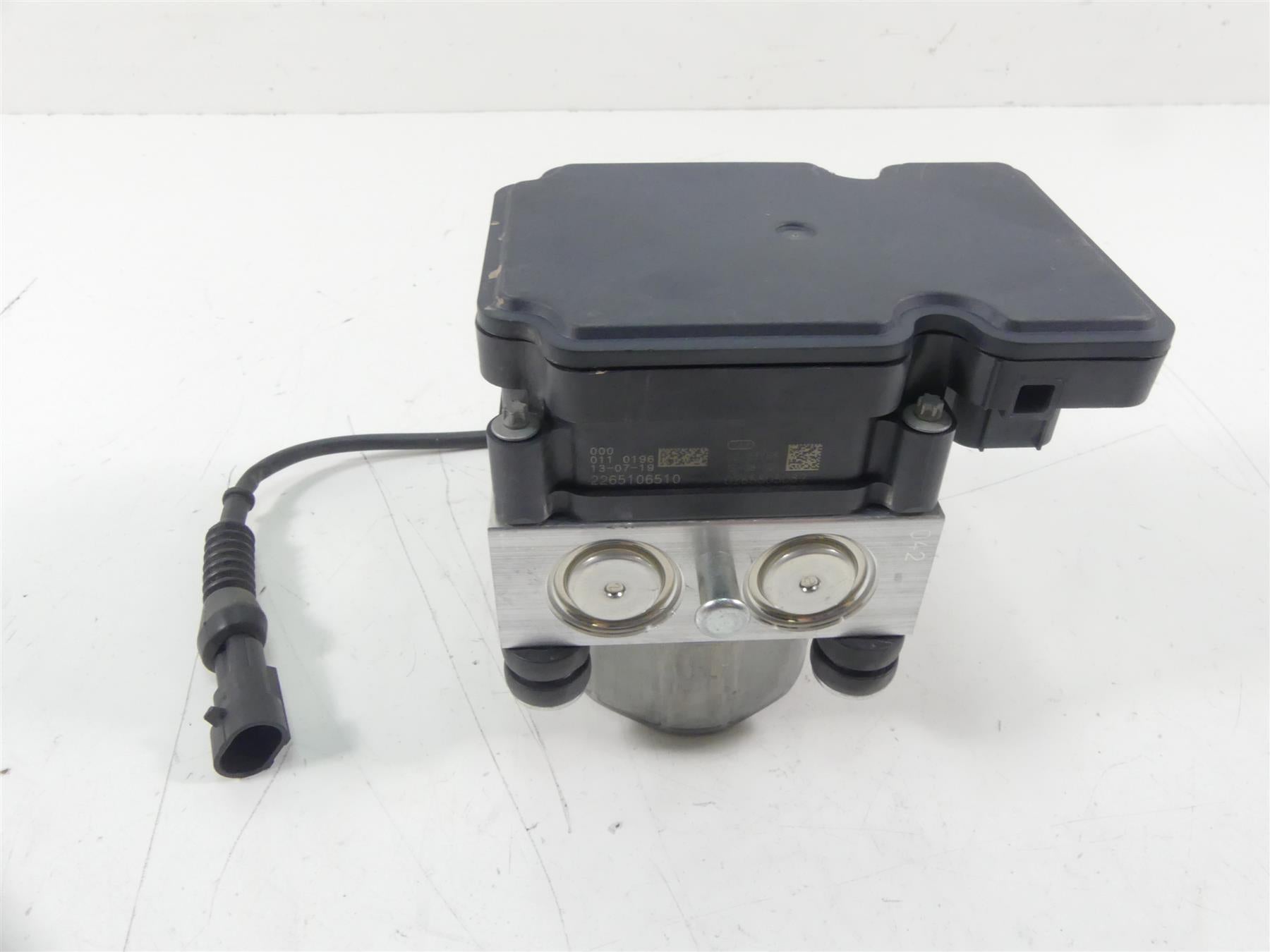 2015 KTM 1190 Adventure R Abs Brake Pump Pressure Module - Read 60342031100 {{ shop.shopifyCountryName }} - Mototech271
