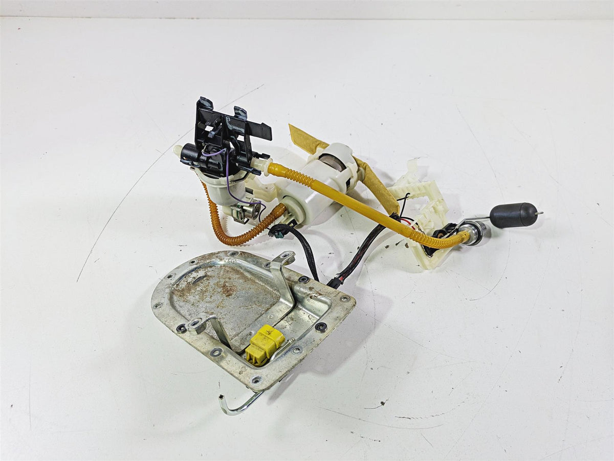2011 Harley FXDC Dyna Super Glide Fuel Gas Petrol Pump - Tested 75218-04D {{ shop.shopifyCountryName }} - Mototech271