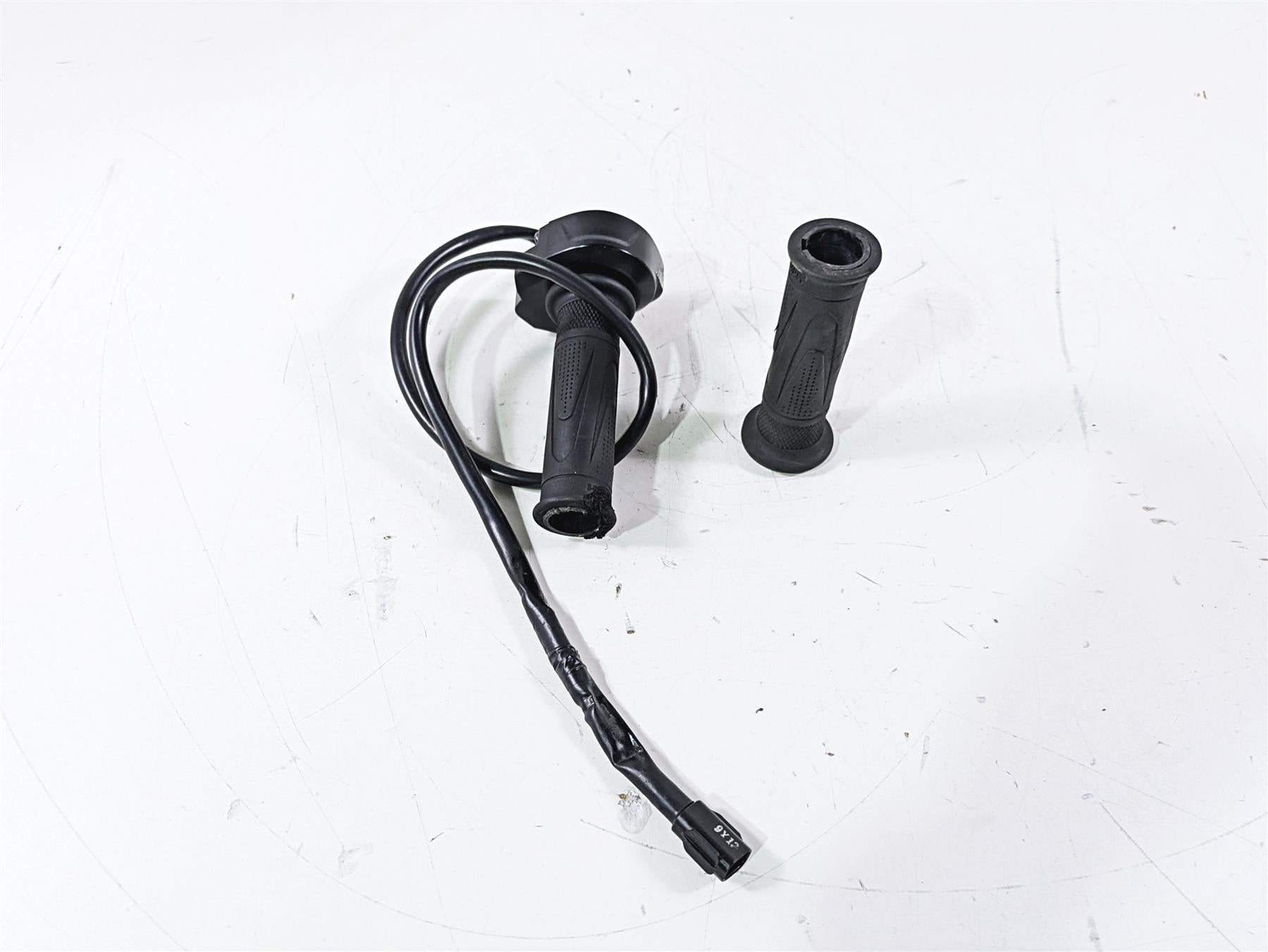 2020 Triumph Daytona 765 Moto2 Ride Fly By Wire Throttle Grip T2042226 {{ shop.shopifyCountryName }} - Mototech271