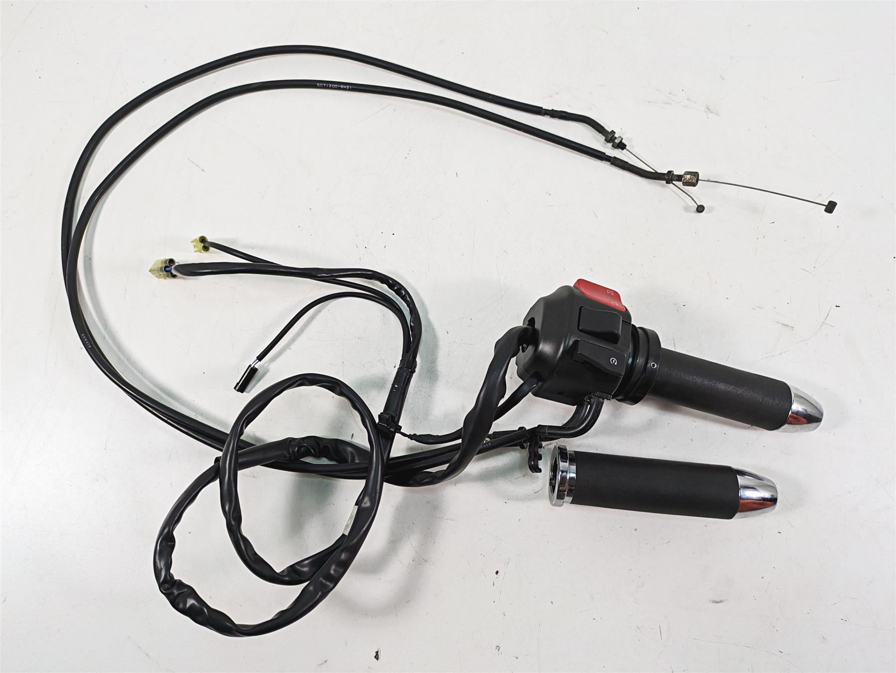 2009 Yamaha XV1900 Raider Right Hand Control Switch -Read 5C7-83973-20-00 {{ shop.shopifyCountryName }} - Mototech271