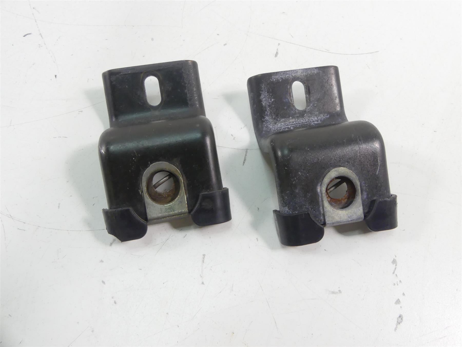2011 Harley Touring FLTRX Road Glide Saddlebag Mount Guard Rail Set 49206-09 {{ shop.shopifyCountryName }} - Mototech271
