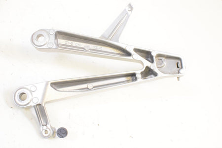 05 Honda CBR1000RR CBR1000 RR Rear Passenger Footpeg Foot Peg Rest 50760-MEL-000 {{ shop.shopifyCountryName }} - Mototech271