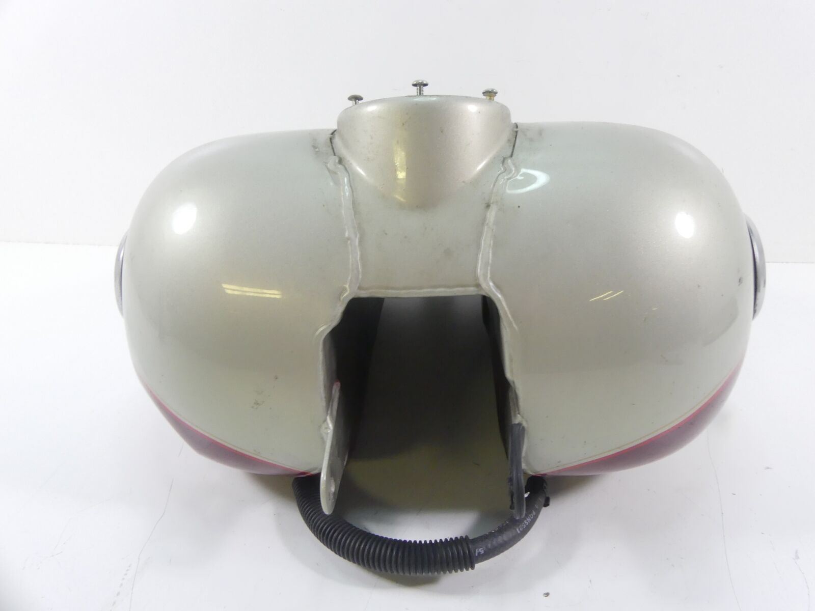 2006 Harley Touring FLHTCU SE CVO Fuel Gas Petrol Tank Reservoir - Dented 61356- {{ shop.shopifyCountryName }} - Mototech271