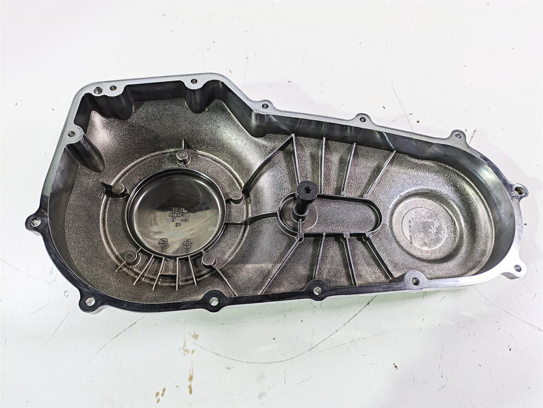 2007 Harley FXDWG Dyna Wide Glide Outer Primary Drive Clutch Cover 60784-06 {{ shop.shopifyCountryName }} - Mototech271