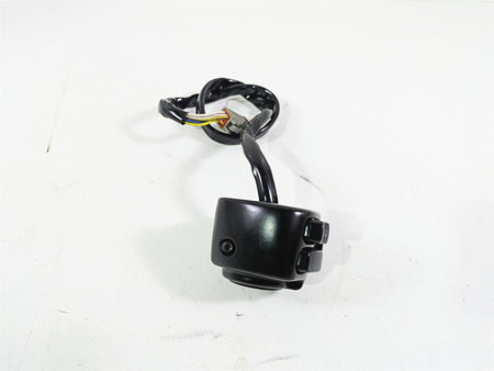 2006 Harley VRSCR Street V-Rod Left Hand Control Switch 71682-06A 71685-06A {{ shop.shopifyCountryName }} - Mototech271