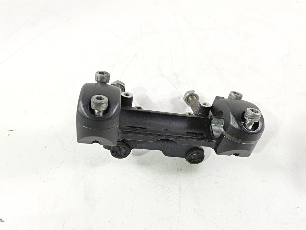 2008 Yamaha XVS1300 V-Star Tourer Handlebar Riser Holder 3D8-23442-00-00 {{ shop.shopifyCountryName }} - Mototech271
