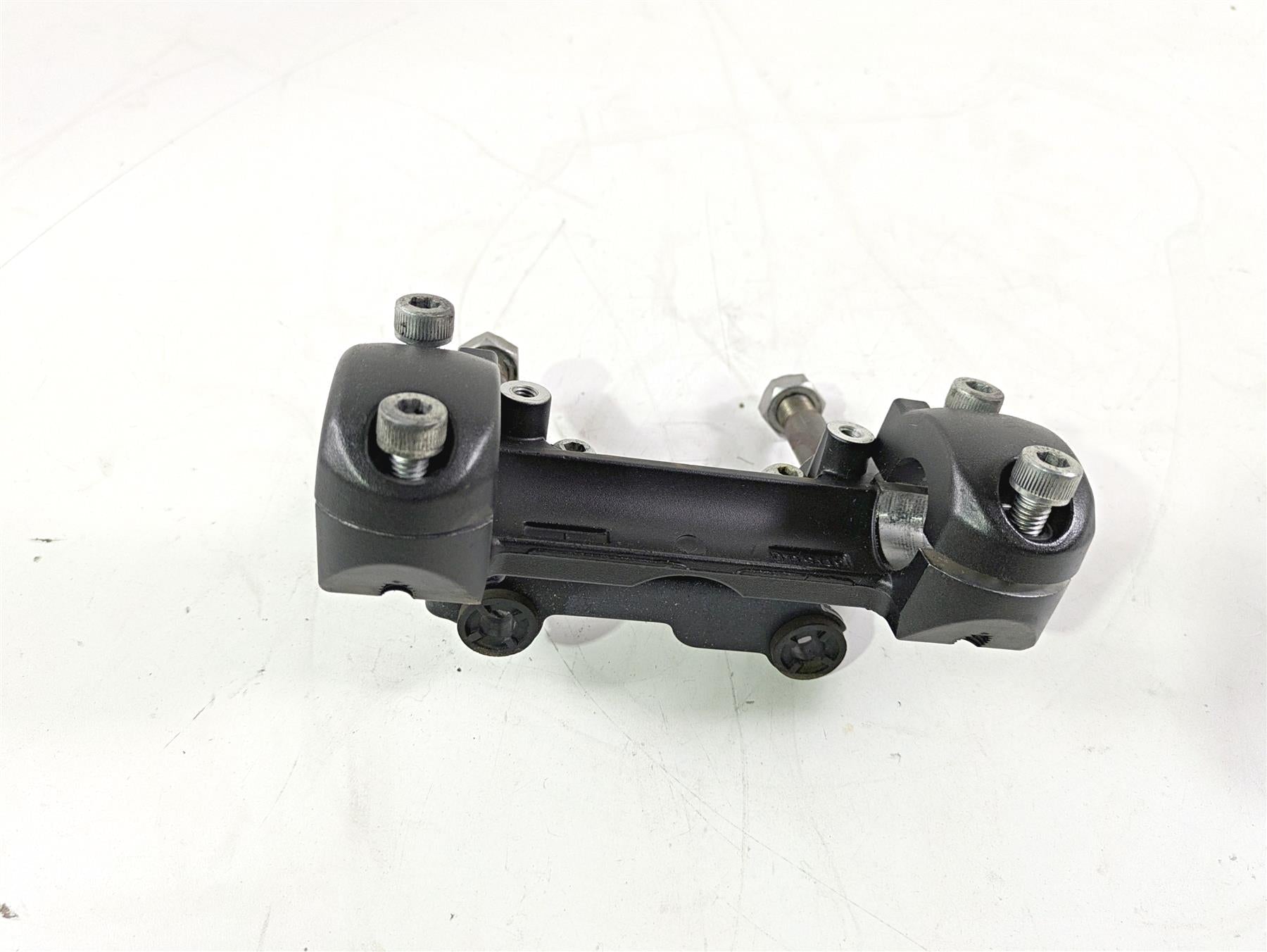 2008 Yamaha XVS1300 V-Star Tourer Handlebar Riser Holder 3D8-23442-00-00 {{ shop.shopifyCountryName }} - Mototech271