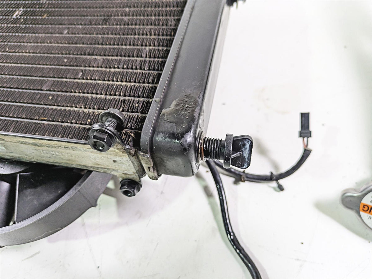 2012 Harley VRSCF Muscle V Rod Radiator Fans Reservoir Hoses 26722-04 {{ shop.shopifyCountryName }} - Mototech271