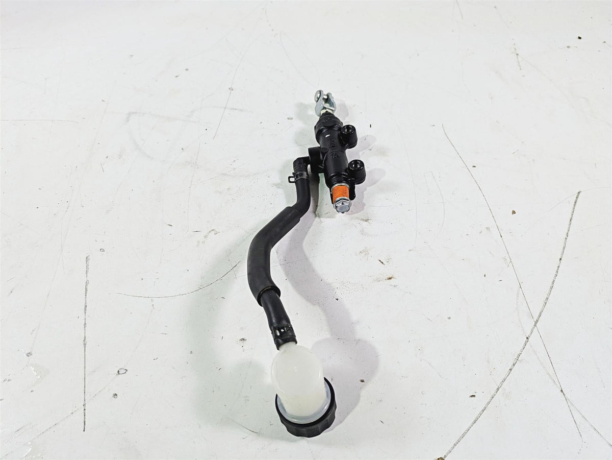 2024 Kawasaki ZX6R ZX636 Ninja Rear Brake Master Cylinder 1/2" 43015-0575 {{ shop.shopifyCountryName }} - Mototech271