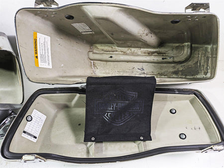 2003 Harley Touring FLHTCUI 100TH E-Glide Saddlebag Saddle Bag Set Read 90753-93 {{ shop.shopifyCountryName }} - Mototech271