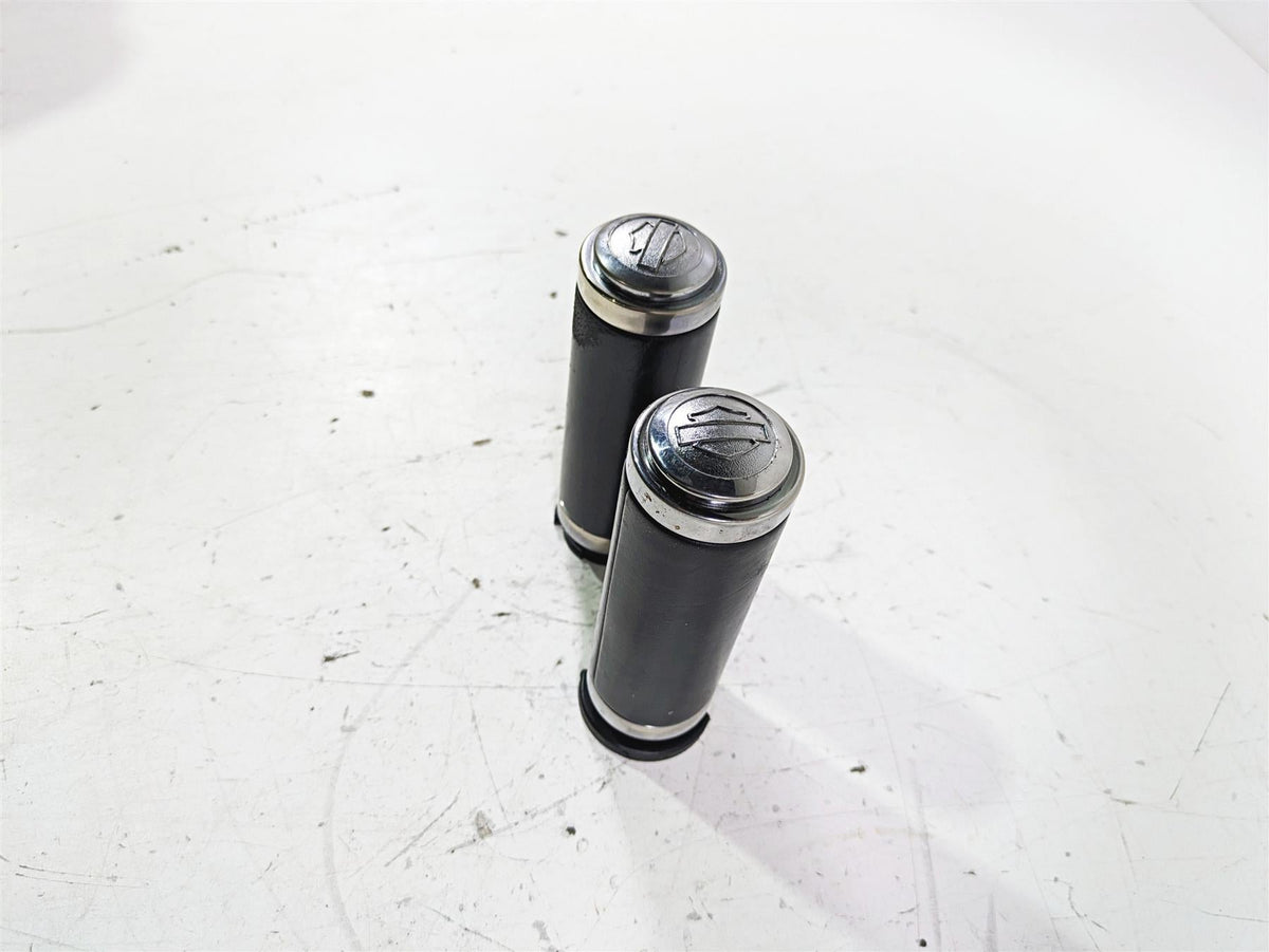 2005 Harley Softail FLSTFSE CVO Fat Boy Left Right Hand Grip Set 56020-98A {{ shop.shopifyCountryName }} - Mototech271