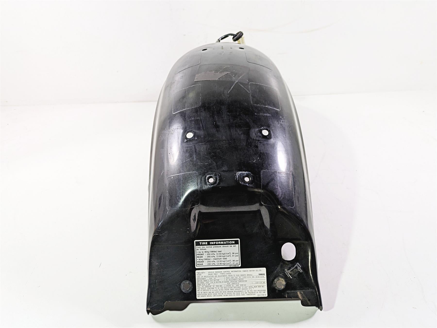 2007 Yamaha XVS1300 V-Star Rear Fender & Taillight Tail Light 3D8-21610-00 {{ shop.shopifyCountryName }} - Mototech271