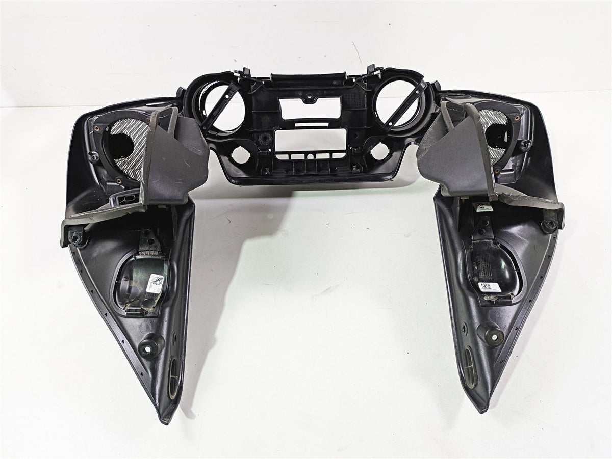 2017 Indian Chieftain Limited Front Nose Inner Fairing Cover Black 5452568 {{ shop.shopifyCountryName }} - Mototech271