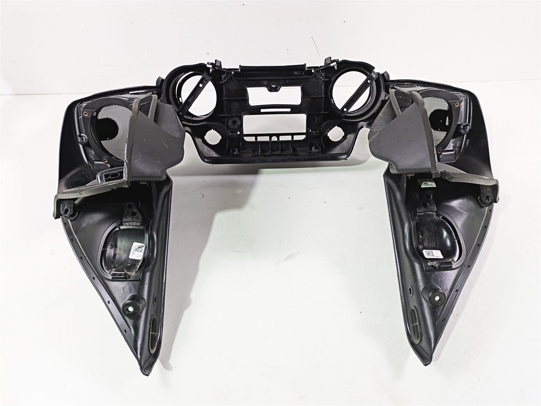 2017 Indian Chieftain Limited Front Nose Inner Fairing Cover Black 5452568 {{ shop.shopifyCountryName }} - Mototech271