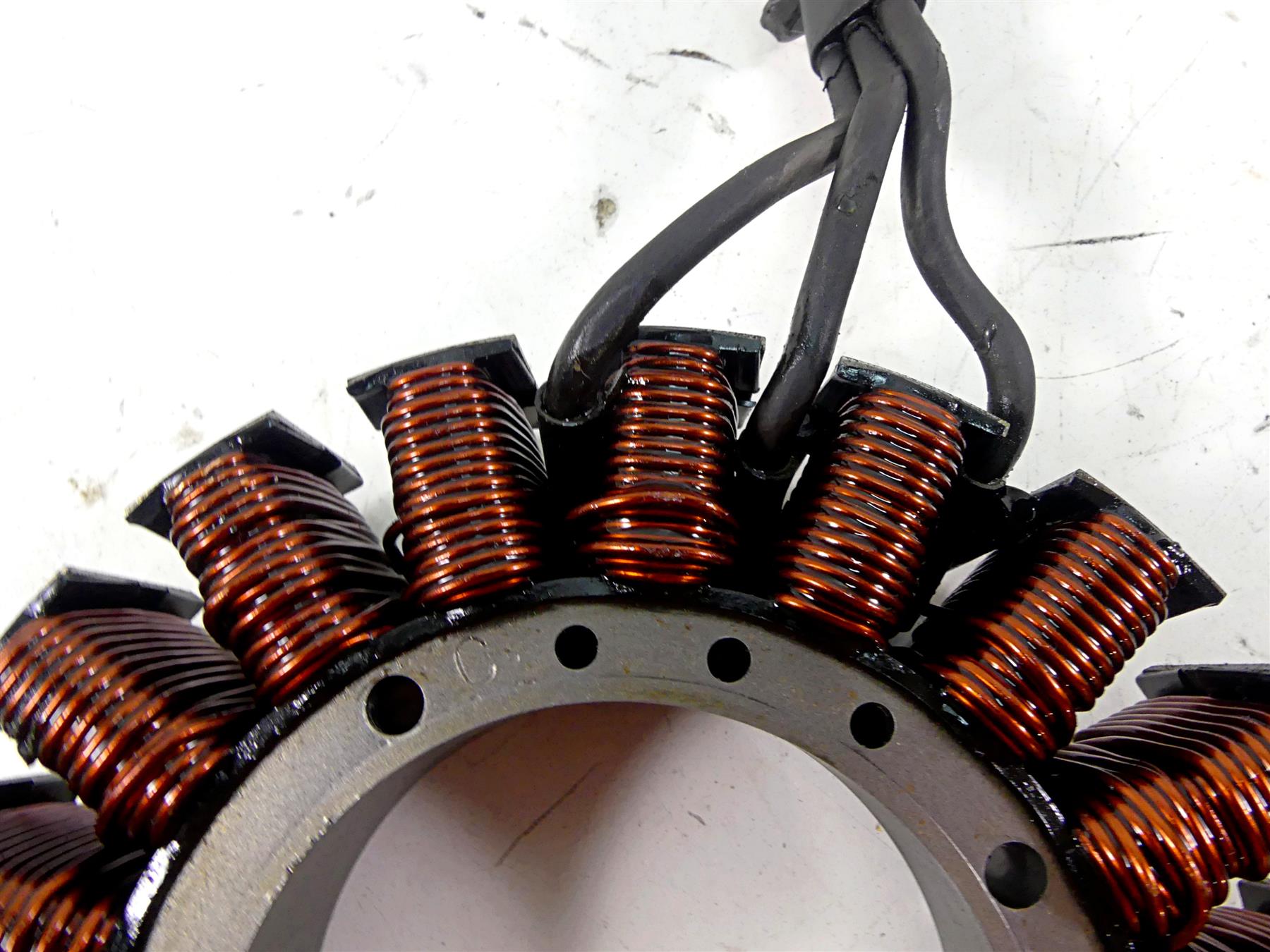 2007 Harley Touring FLHRC Road King Alternator Generator Stator 29987-06D {{ shop.shopifyCountryName }} - Mototech271