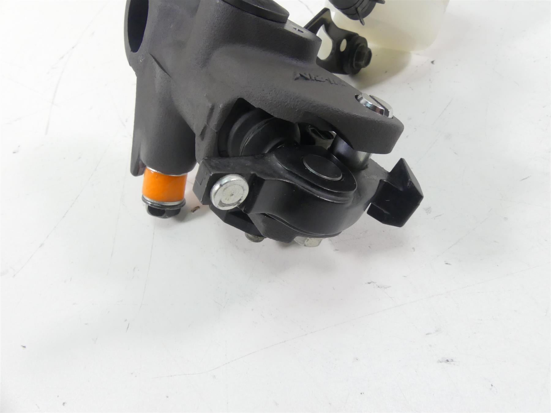 2013 Kawasaki ZX636 ZX6R Ninja Front Radial Brake Mstr Cylinder 11/16 43015-0581 {{ shop.shopifyCountryName }} - Mototech271