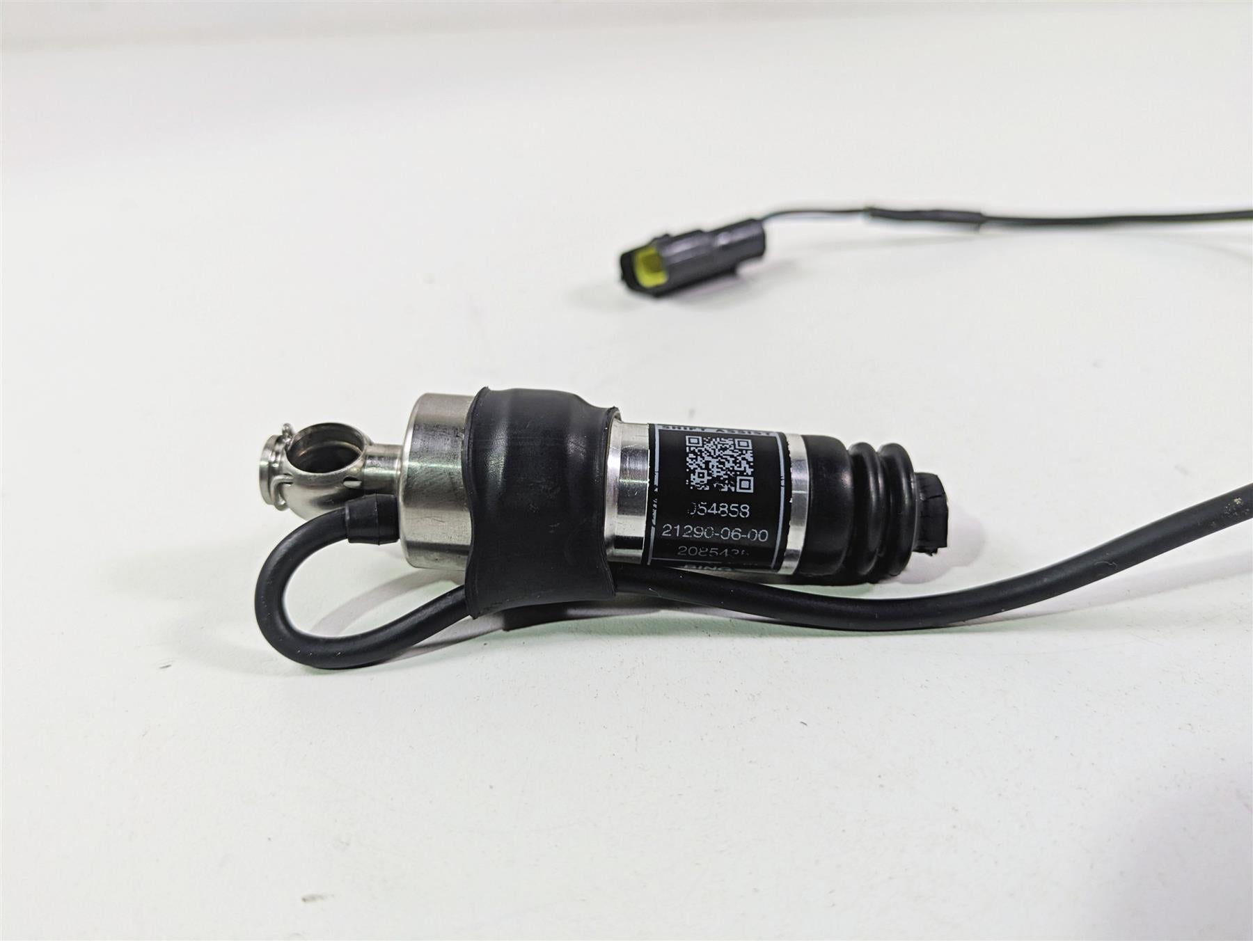 2024 Triumph Street Triple 765 R Quickshifter Quick Shifter - Read T2085435 {{ shop.shopifyCountryName }} - Mototech271