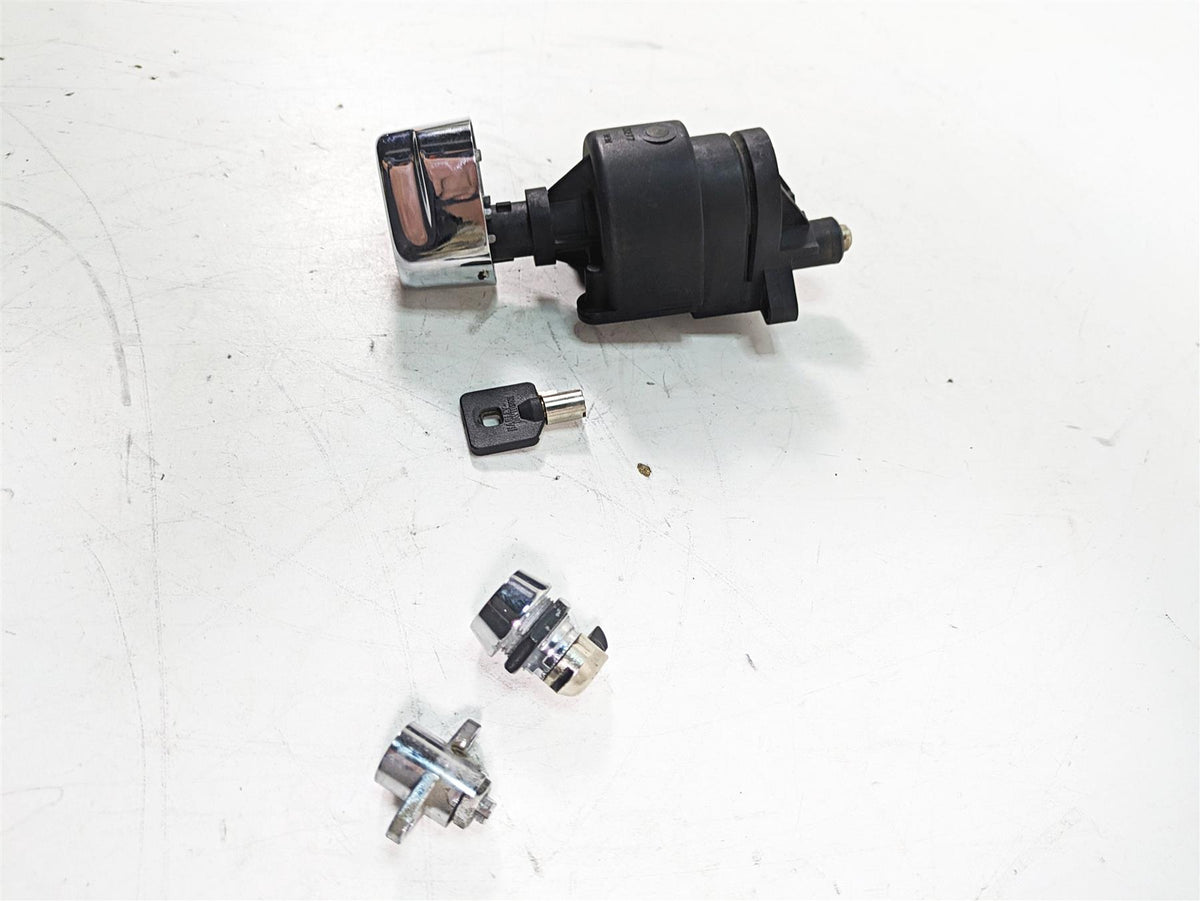 2014 Harley Touring FLHTK Electra Glide Ignition Switch Key Lock Set 71400012B {{ shop.shopifyCountryName }} - Mototech271