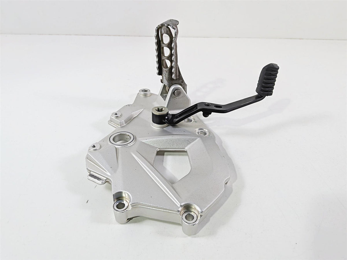 2023 BMW F850GS K81 Front Left Foot Peg & Shifter 46718393175 23418565155 {{ shop.shopifyCountryName }} - Mototech271