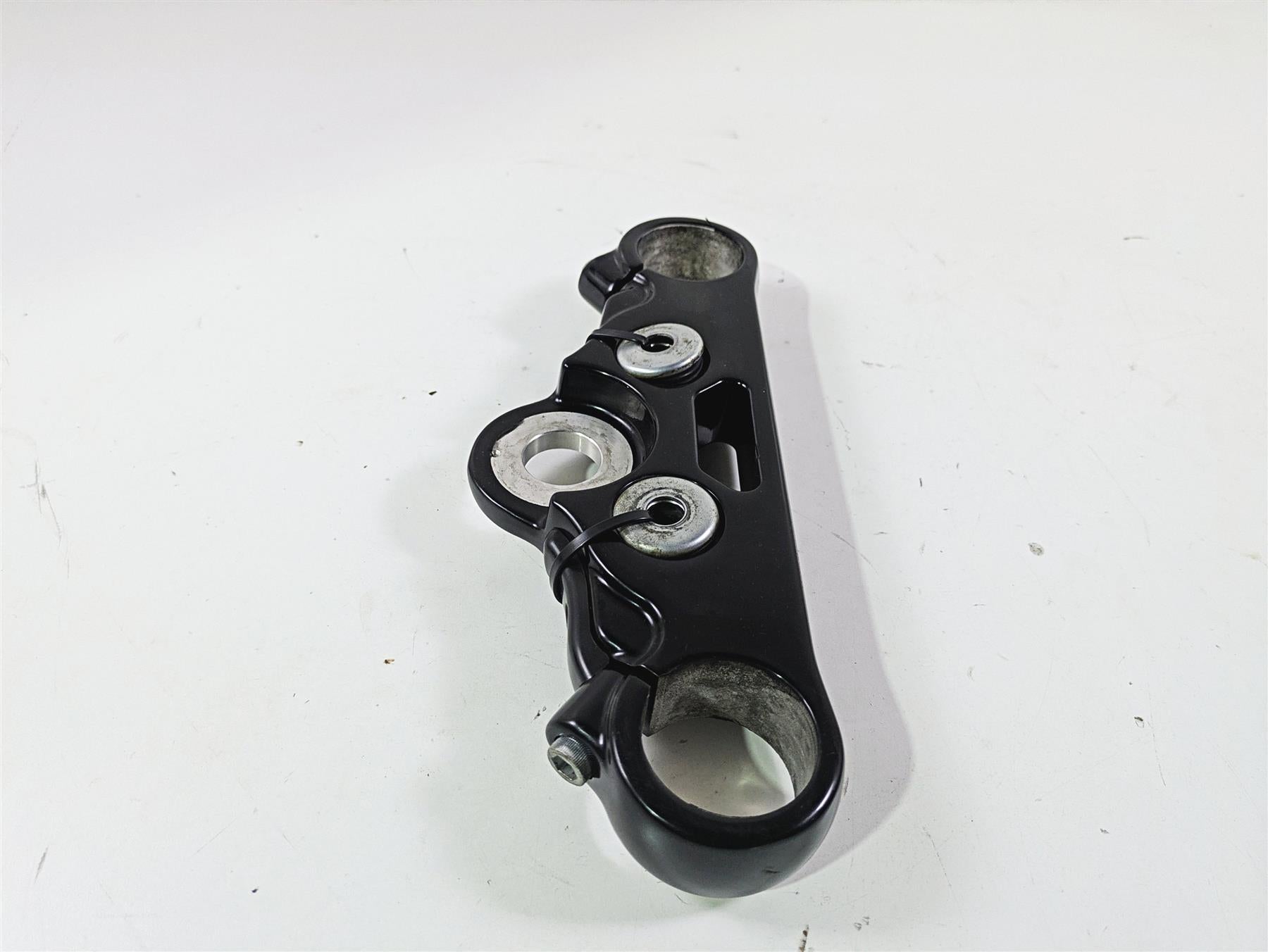 2015 Harley FXDF Dyna Fat Bob Upper Triple Tree Steering Clamp Black 48640-09 {{ shop.shopifyCountryName }} - Mototech271
