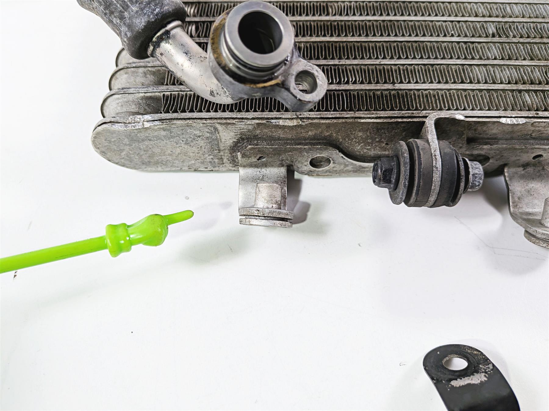 2024 Yamaha YZF R1 RN65 Oil Cooler + Lines & Guard 2CR-13470-00-00 {{ shop.shopifyCountryName }} - Mototech271