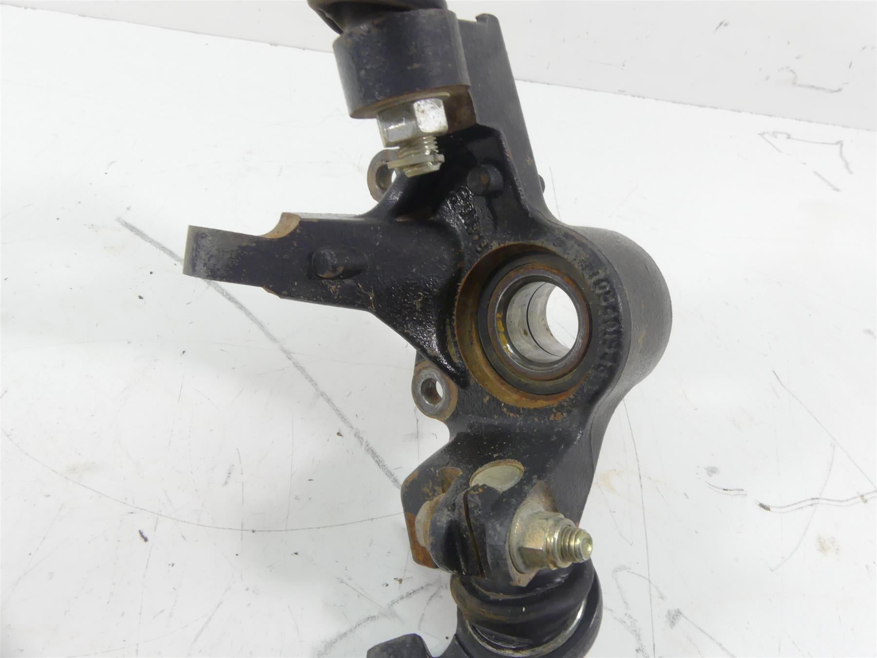 2020 Can-Am Commander 1000R XT Front Left Knee Control Arm Assembly 705401548 {{ shop.shopifyCountryName }} - Mototech271