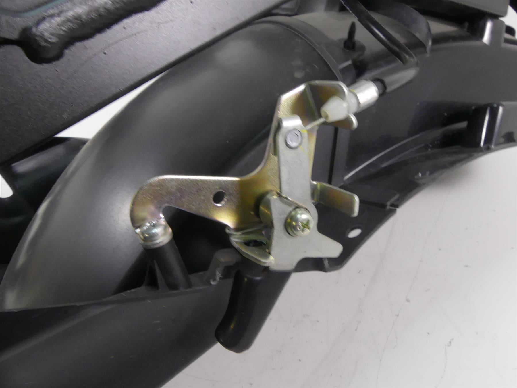 2013 Yamaha VMX17 V-Max 1700 Rear Subframe + Inner Fender 2S3-21190-00-00 {{ shop.shopifyCountryName }} - Mototech271
