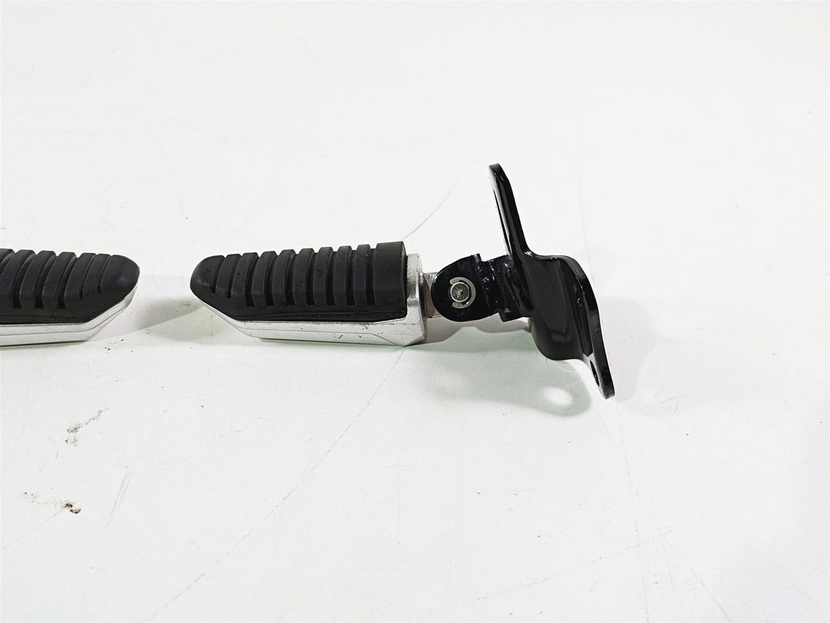 2016 Suzuki M109R VZR1800 Boulevard Rear Passenger Footpeg Set 43600-48G00 {{ shop.shopifyCountryName }} - Mototech271