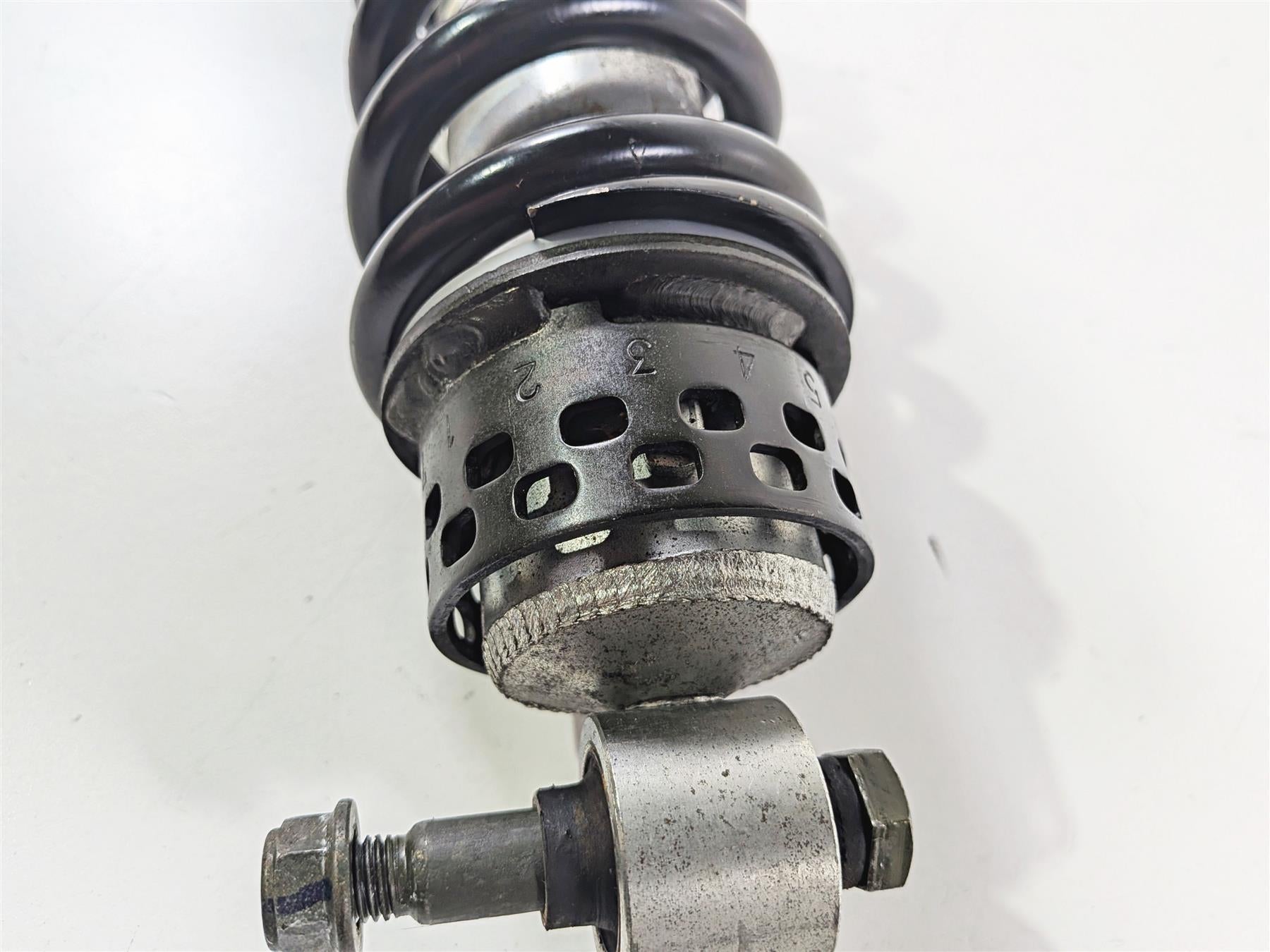 2007 Yamaha XVS1100 V-Star Custom Straight Rear Shock Damper 5EL-22210-01 {{ shop.shopifyCountryName }} - Mototech271