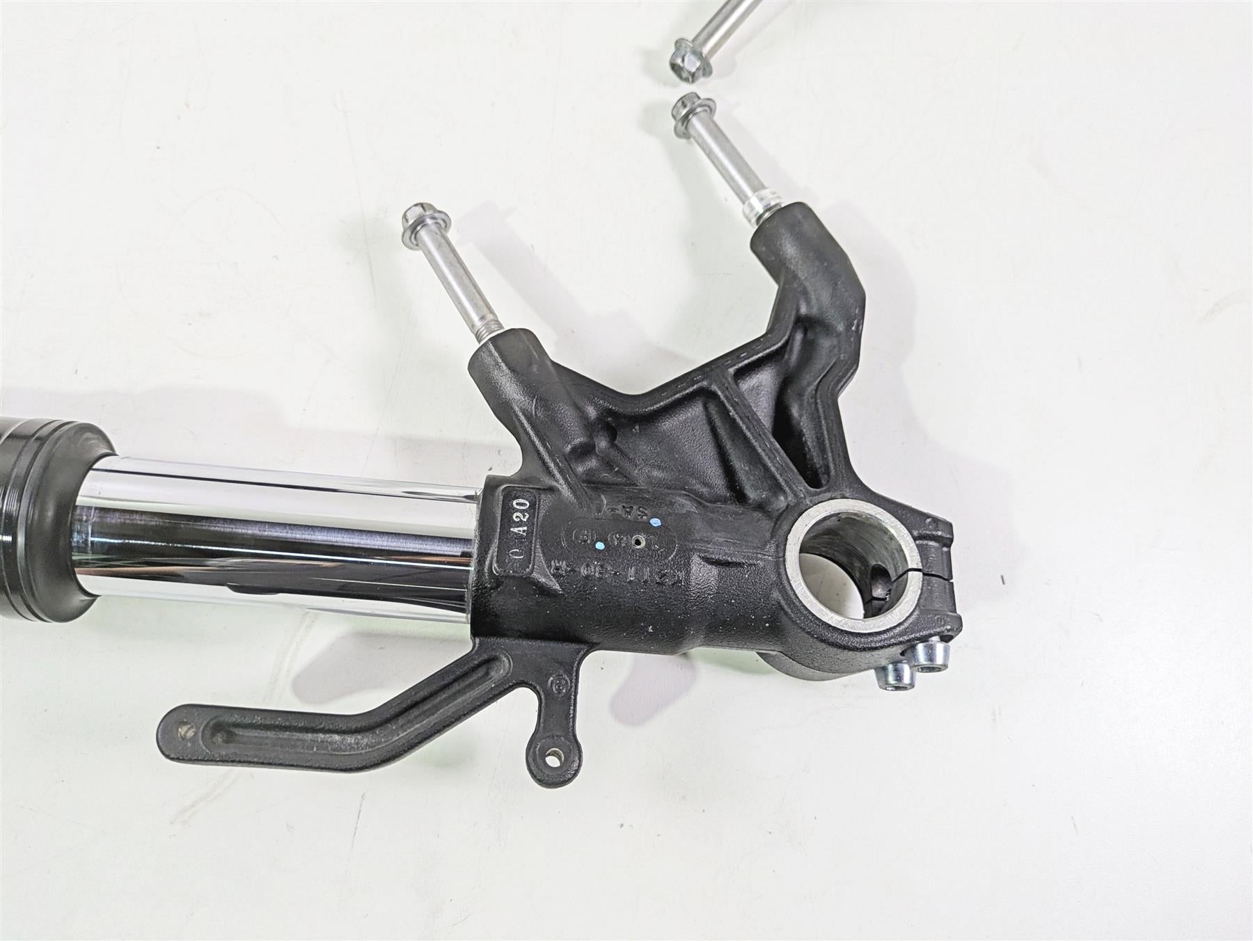 2020 Kawasaki ZX6R ZX636 Ninja Straight Front Fork Legs Showa 44071-1343-48M {{ shop.shopifyCountryName }} - Mototech271