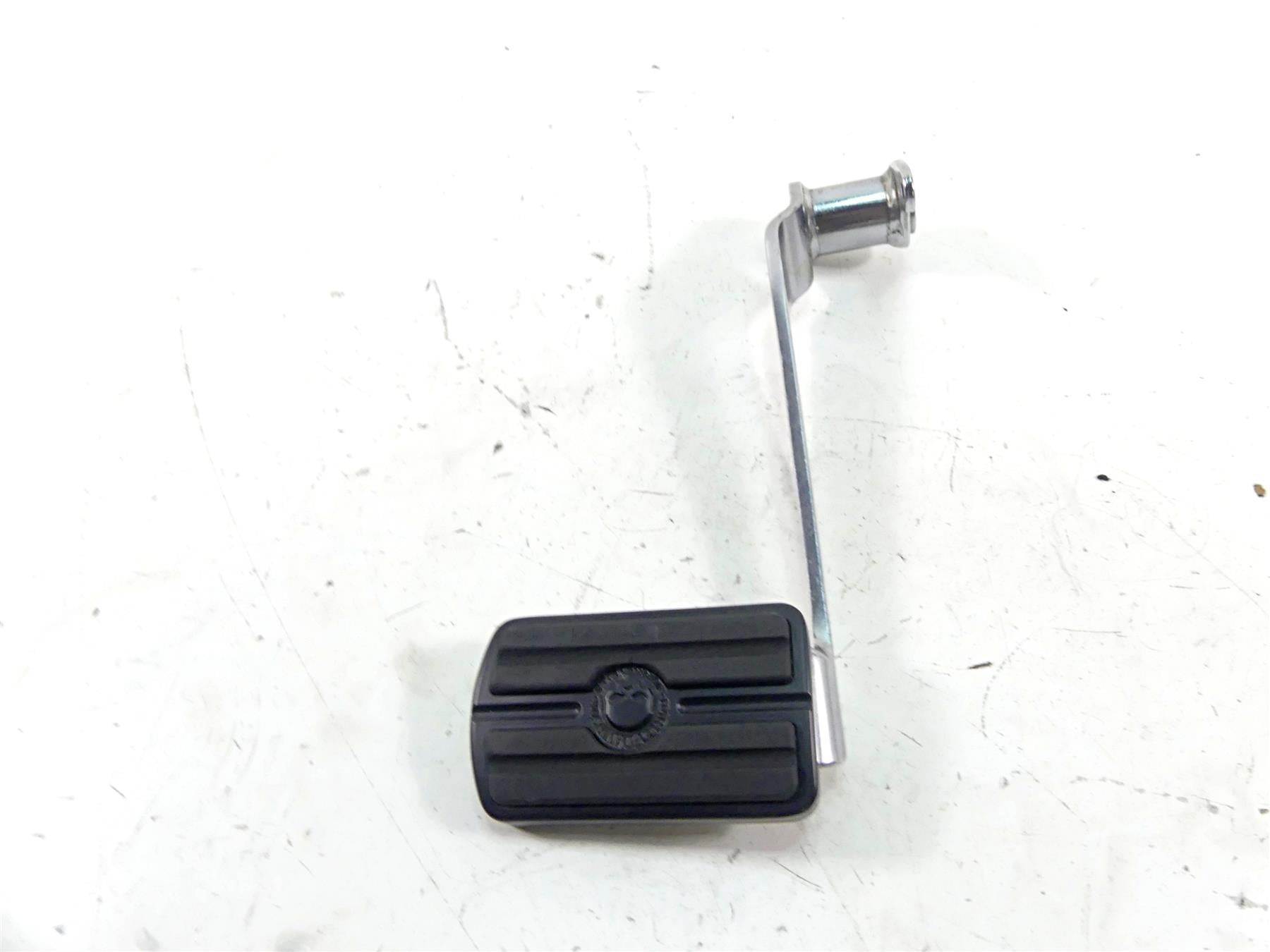 2002 Harley Touring FLHTC Electra Glide Rear Brake Pedal Lever 42407-02 {{ shop.shopifyCountryName }} - Mototech271