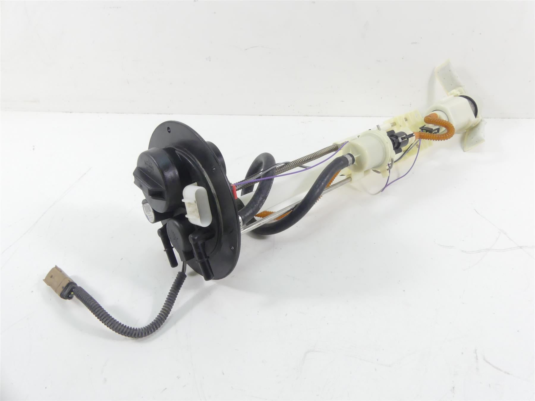 2013 Harley VRSCF Muscle V-Rod Fuel Gas Petrol Pump - Tested 75123-09 75210-09 {{ shop.shopifyCountryName }} - Mototech271