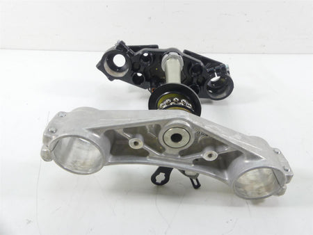 2020 Suzuki GSX1300 R Hayabusa Upper Lower Triple Tree Steering Stem 51410-24F50 {{ shop.shopifyCountryName }} - Mototech271