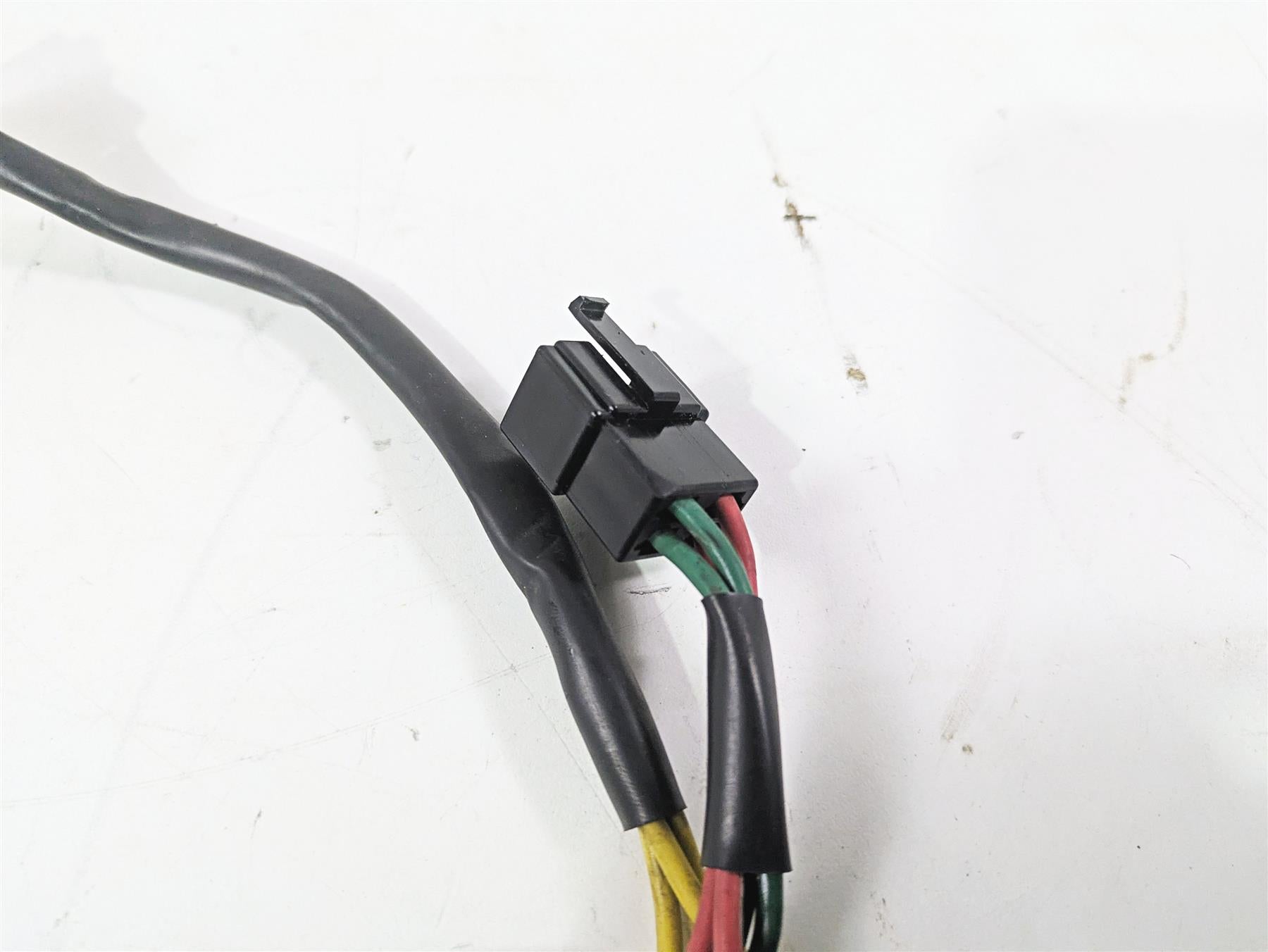 2012 Ducati Streetfighter 848 Rectifier Voltage Regulator 54040191A SH579EA {{ shop.shopifyCountryName }} - Mototech271