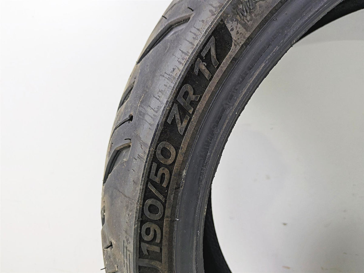 Used Rear Motorcycle Tire Michelin Road 6 190/50 ZR17 3528701847610 {{ shop.shopifyCountryName }} - Mototech271