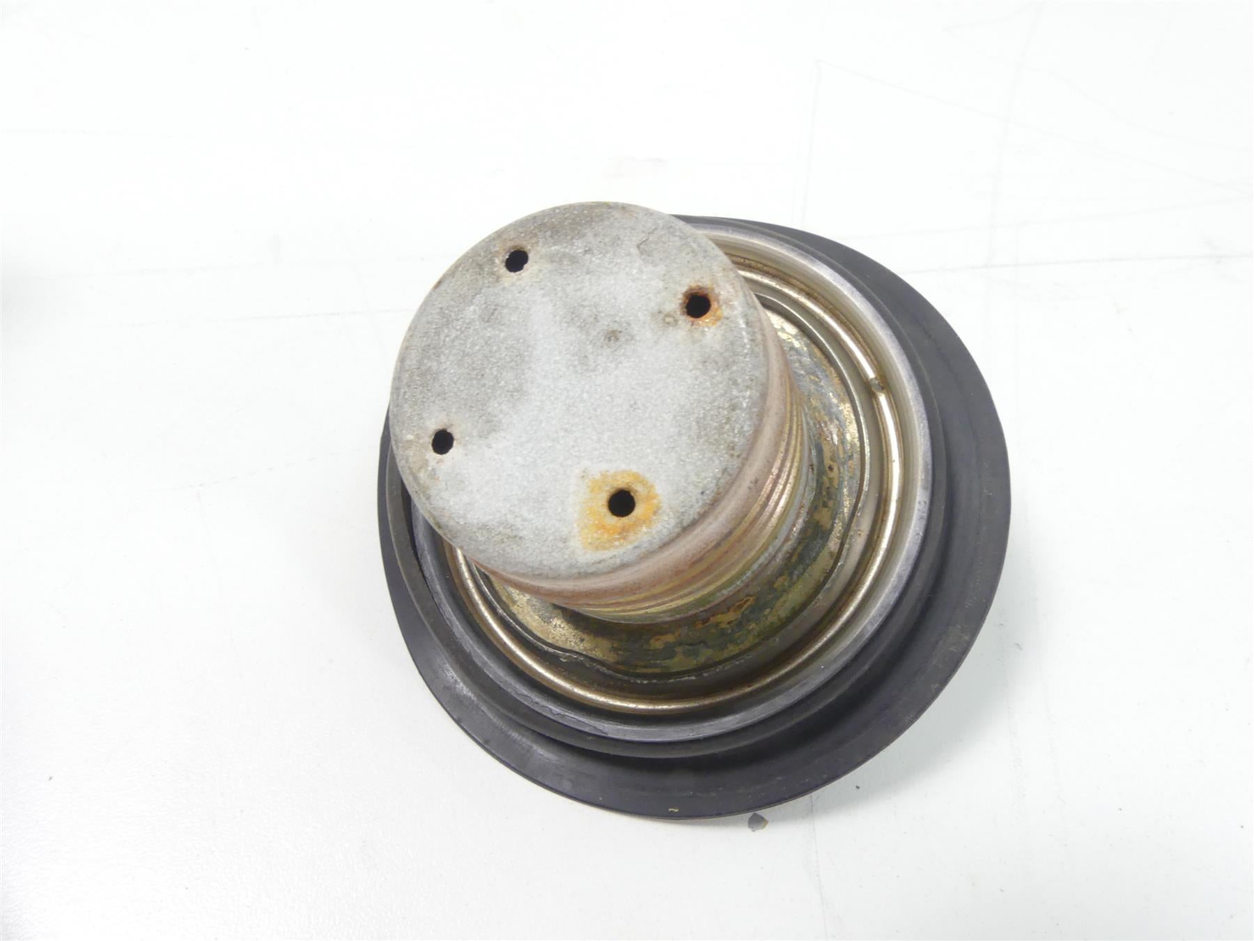1978 BMW R100 S (2474) Ignition Switch Key Lock Fuel Gas Tank Lid 51251243273 {{ shop.shopifyCountryName }} - Mototech271