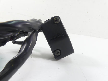2006 Triumph Daytona 675 Right Hand Start Kill Control Switch T2049237 {{ shop.shopifyCountryName }} - Mototech271