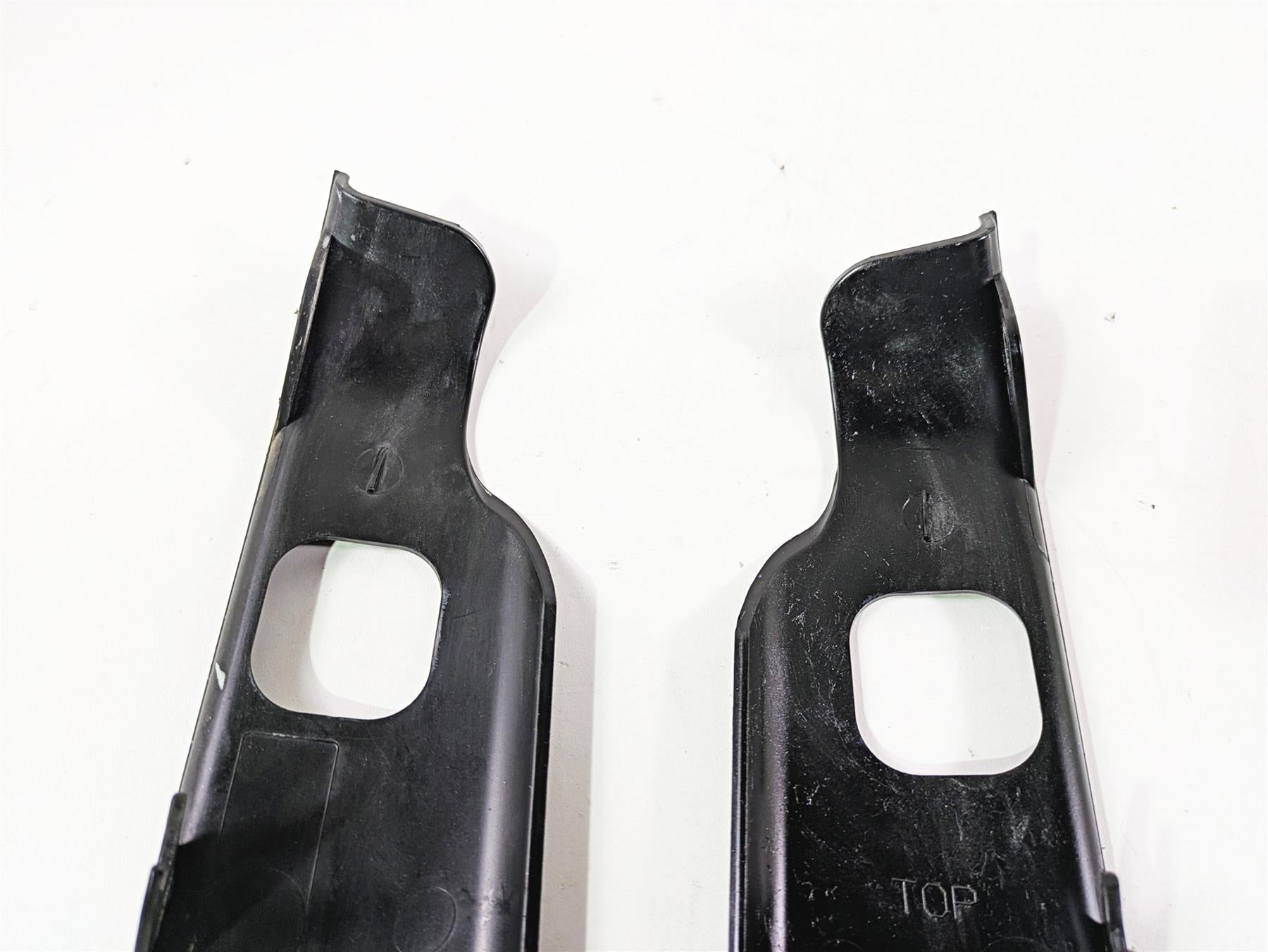 2007 Harley Touring FLHRSE CVO Road King Rear Fairing Wing Filler Set 91628-07 {{ shop.shopifyCountryName }} - Mototech271