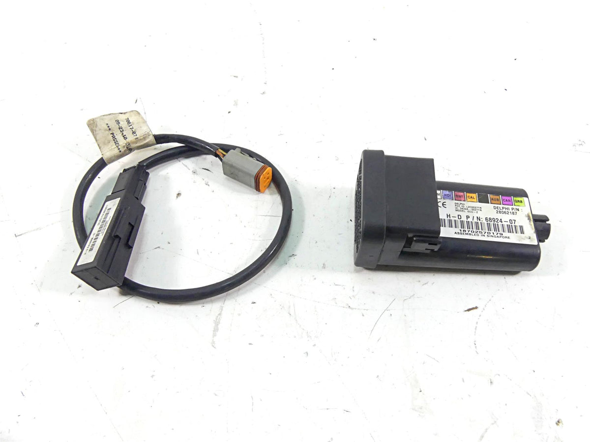 2011 Harley Touring FLTRX Road Glide Tssm Turn Signal Security Module 68924-07 {{ shop.shopifyCountryName }} - Mototech271