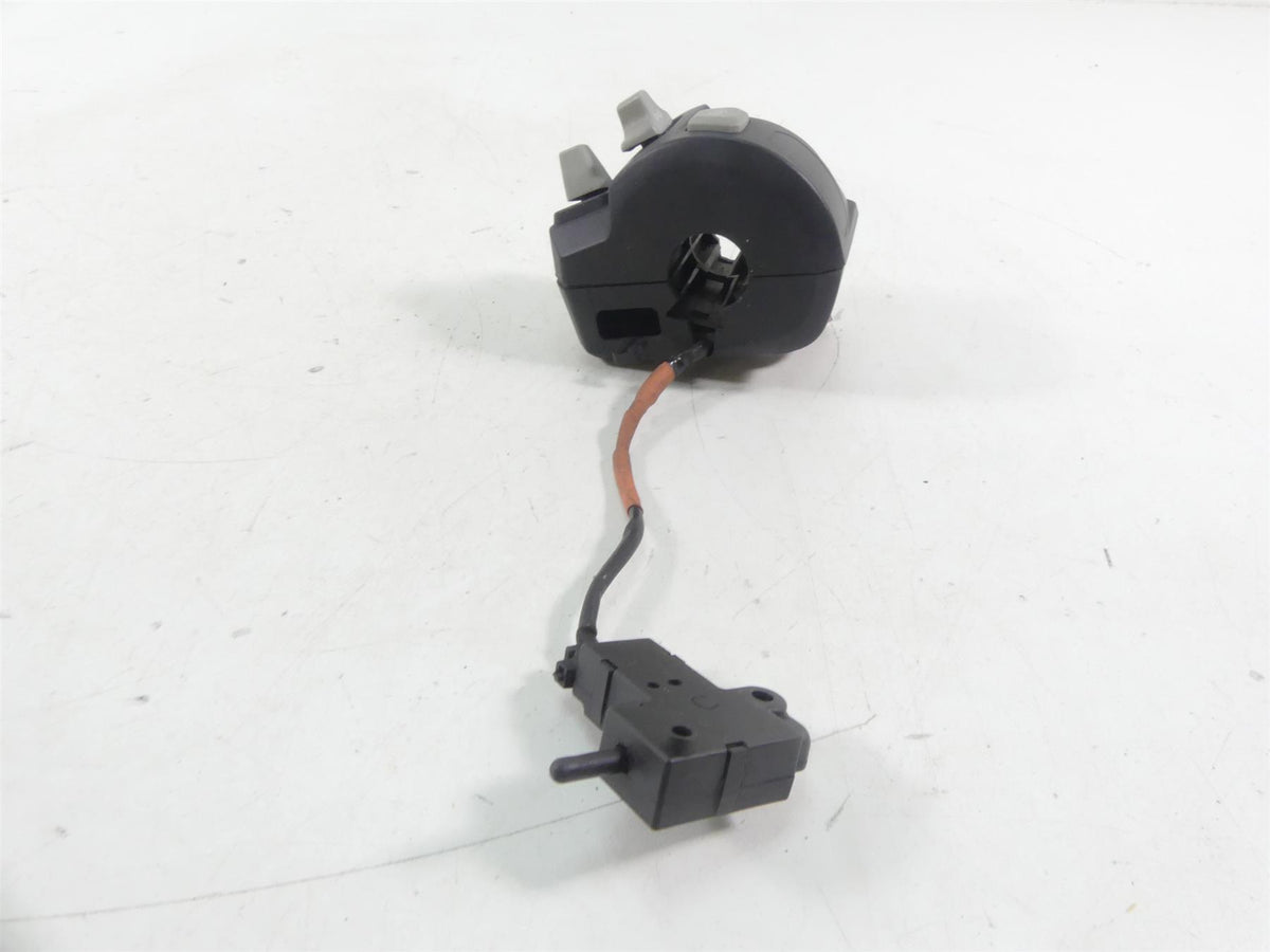 2019 Triumph Street Triple 765R Left Hand Control Switch Light T2049729 {{ shop.shopifyCountryName }} - Mototech271