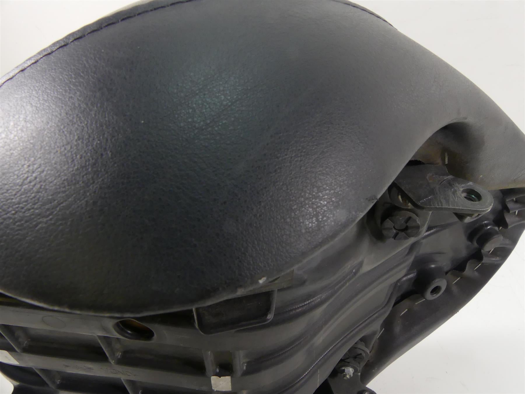2009 Honda VTX1300 Touring Front Driver Saddle Seat 77200-MEA-670 {{ shop.shopifyCountryName }} - Mototech271