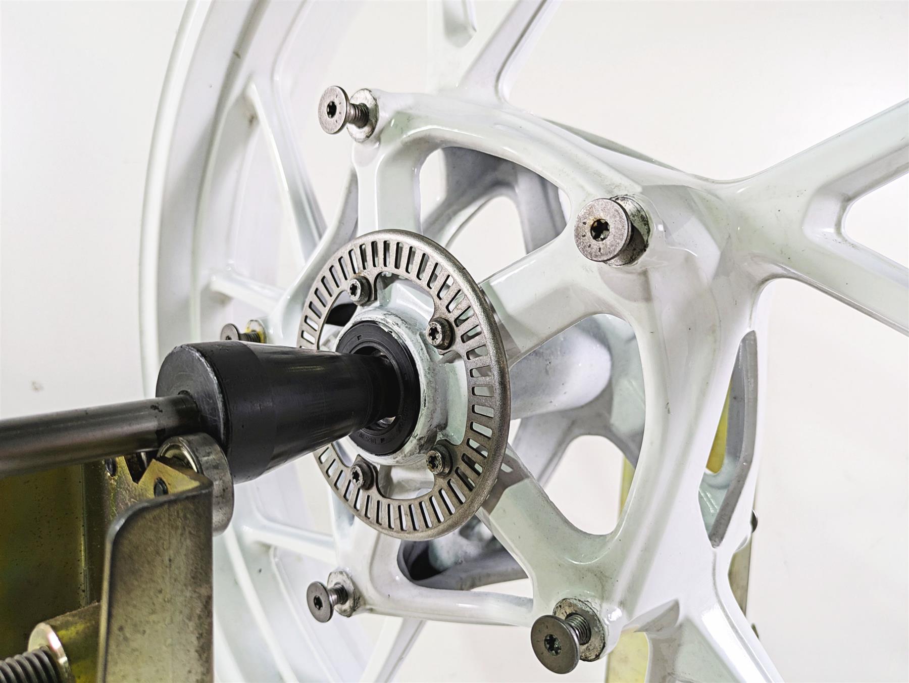 2018 BMW R1200GS GSW K50 19x3 Front Wheel Cast Rim - Read 36318534804 {{ shop.shopifyCountryName }} - Mototech271