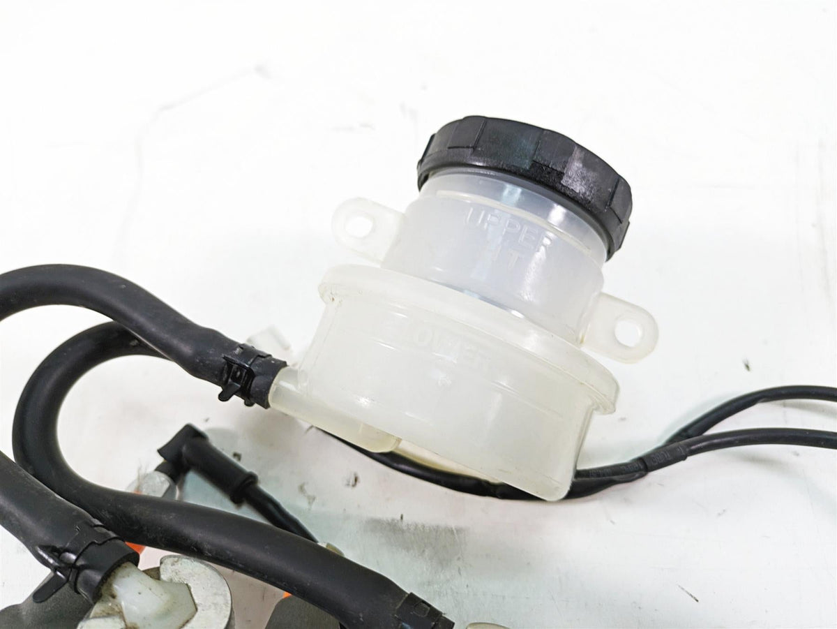 2021 CFMoto Zforce 500 Trail Main Brake Master Cylinder 5BWB-081100-00002 {{ shop.shopifyCountryName }} - Mototech271