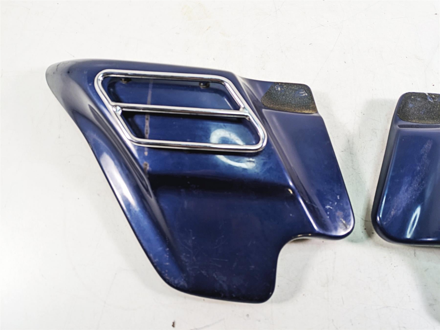 1999 Harley Touring FLHTC Electra Glide Left Right Side Covers 66619-97 66670-97 {{ shop.shopifyCountryName }} - Mototech271